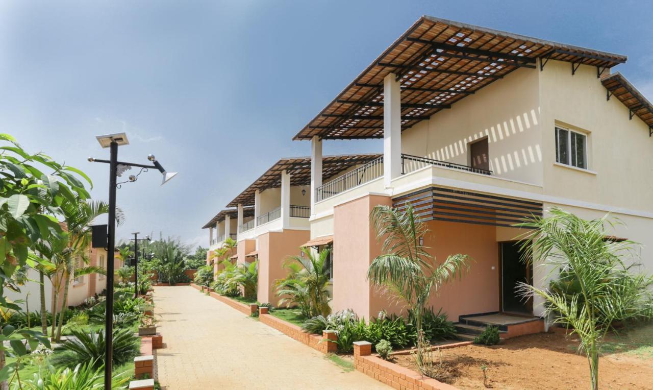 Treebo Laa Gardenia Resort, Nilavoor Lake Yelagiri Esterno foto